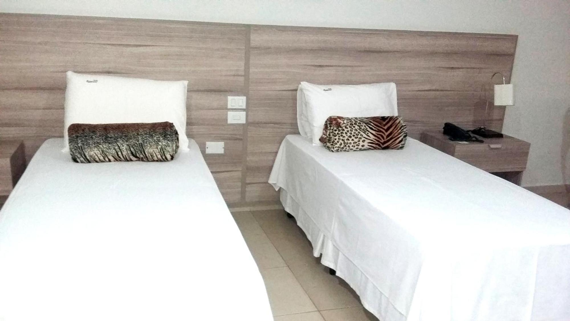 Hotel Renascer Morrinhos  Екстериор снимка